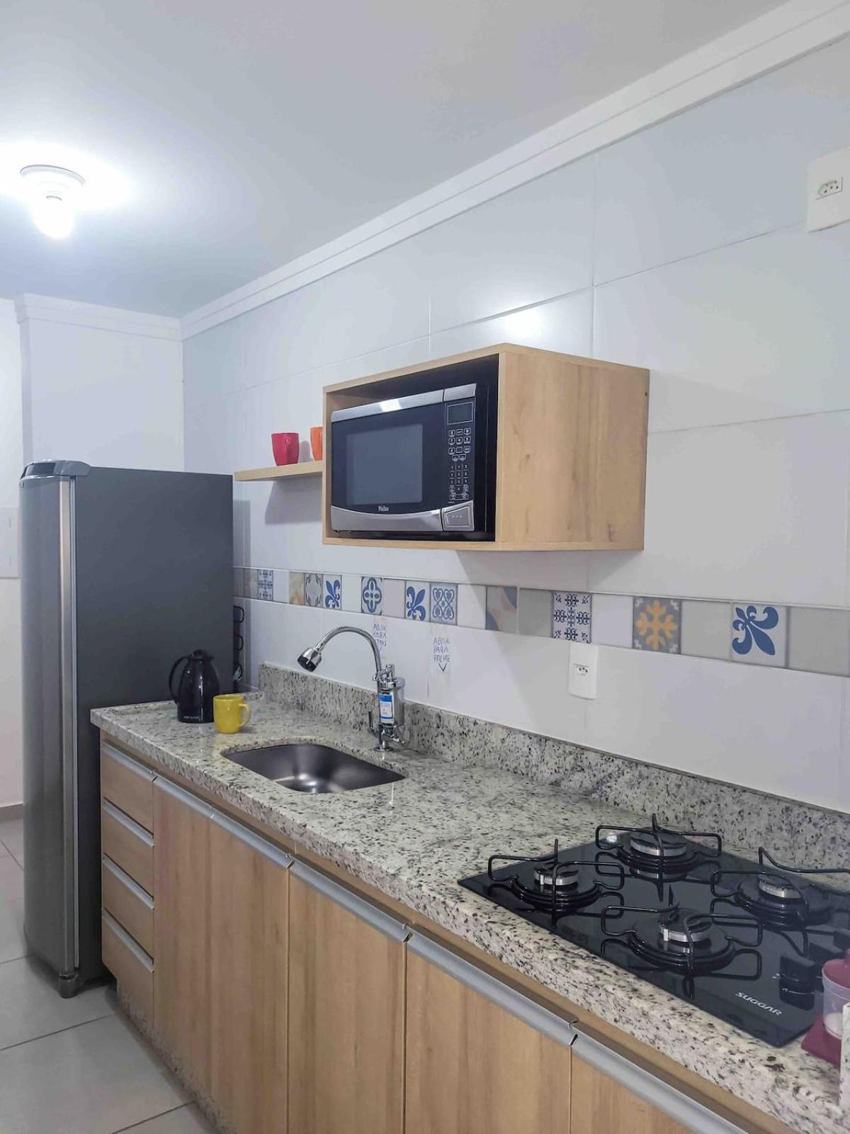 Bem No Centro, Cozinha Completa, Varanda E Garagem Посус-ди-Калдас Экстерьер фото